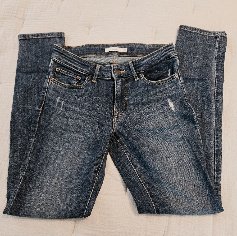 Levi's 711 Skinny Jeans
